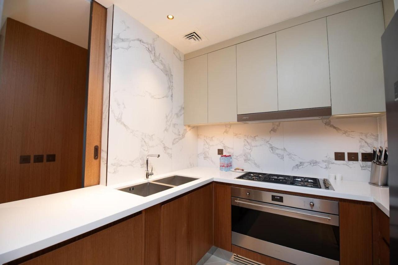 Апартаменты Gorgeous High Floor 3-Bed With Full Burj View Дубай Экстерьер фото