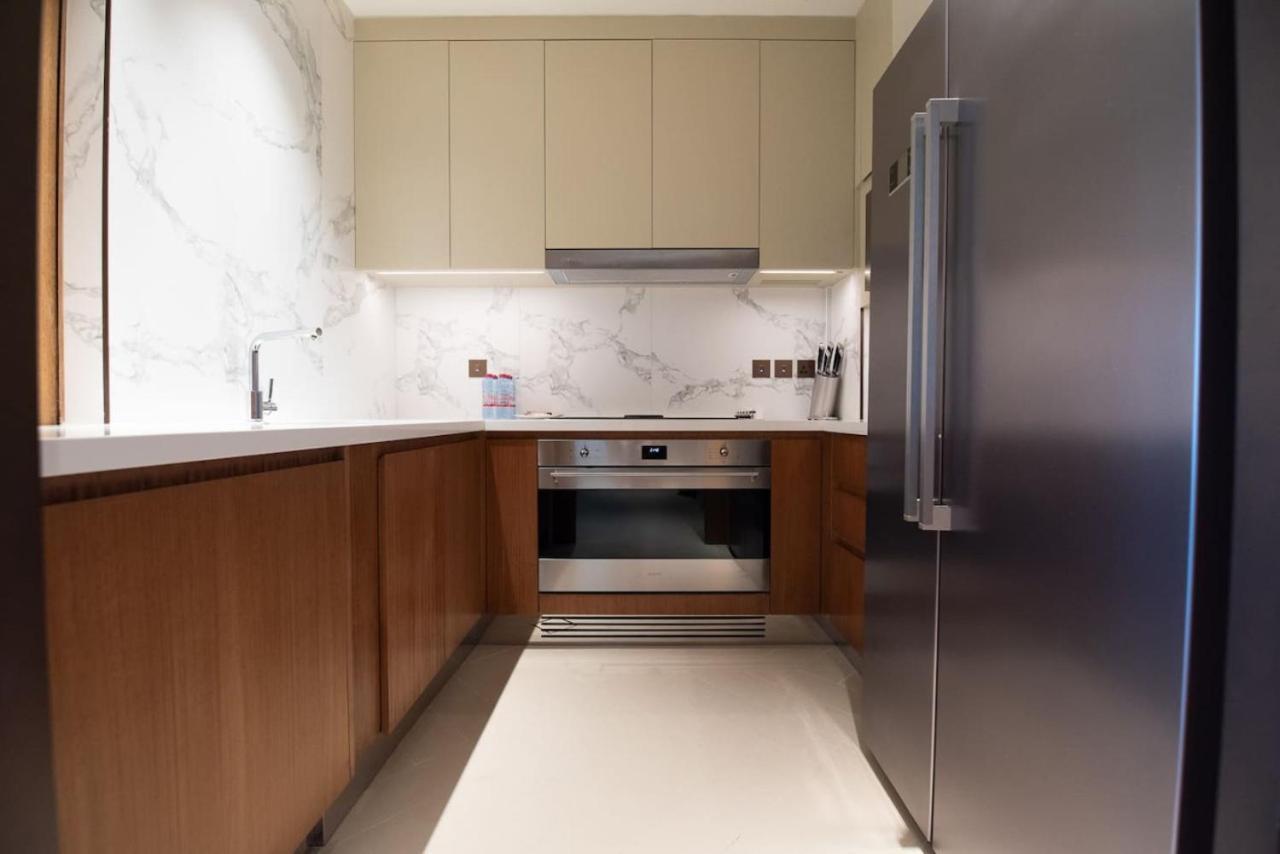 Апартаменты Gorgeous High Floor 3-Bed With Full Burj View Дубай Экстерьер фото
